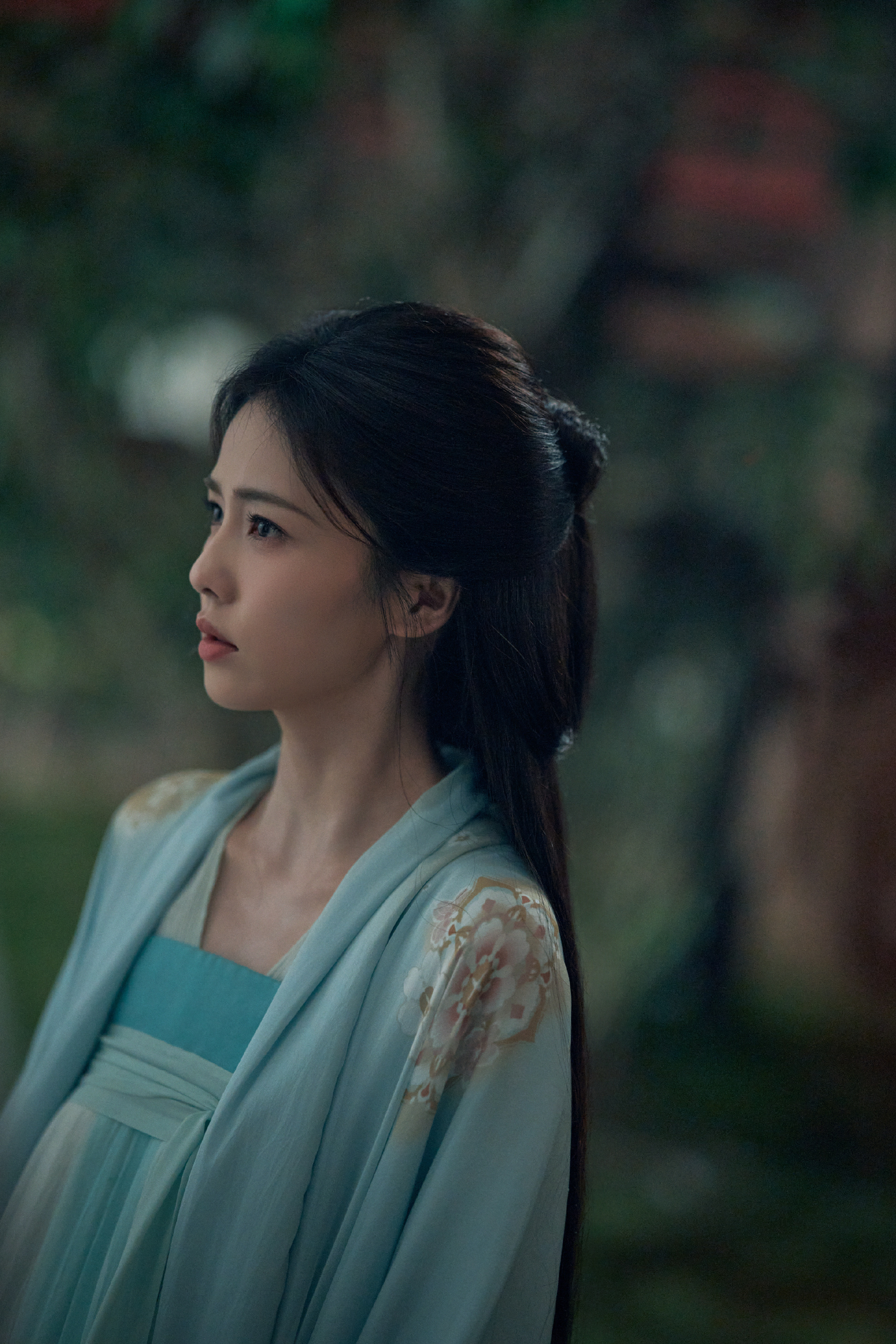 白鹿莫离🍐白鹿叶璃 【官方】《莫离》白鹿相关海报4⃣️3⃣️饰演叶璃 2026