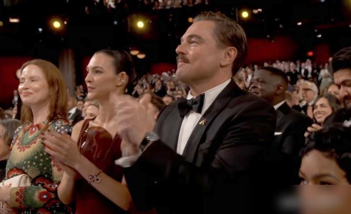 别再说小李子只爱25岁嫩模，他现在把27岁女友直接塞进项目里，当成事业资产盘活了