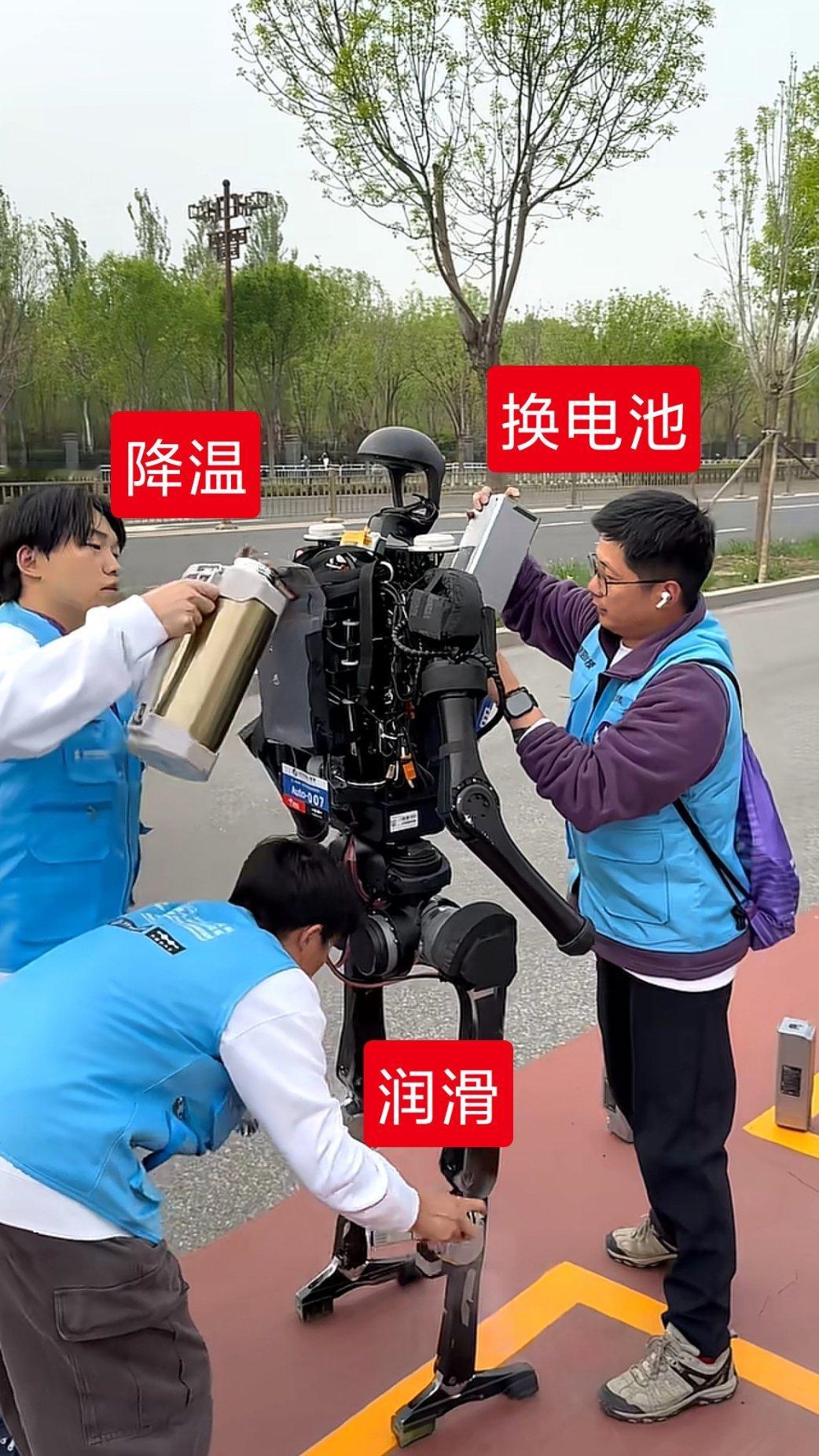 人形机器人跑马拉松，中途需要降温，换电池，关节润滑等等可以预见下一个风口——机器