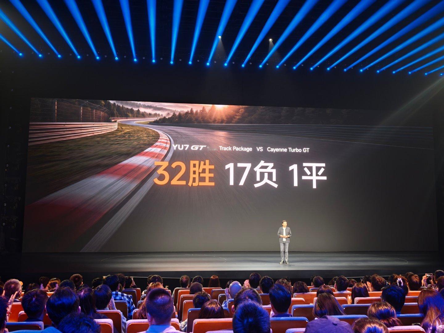 小米YU7GT再破纽北圈速纪录 在5月19日，小米YU7 GT就已经以 7分34