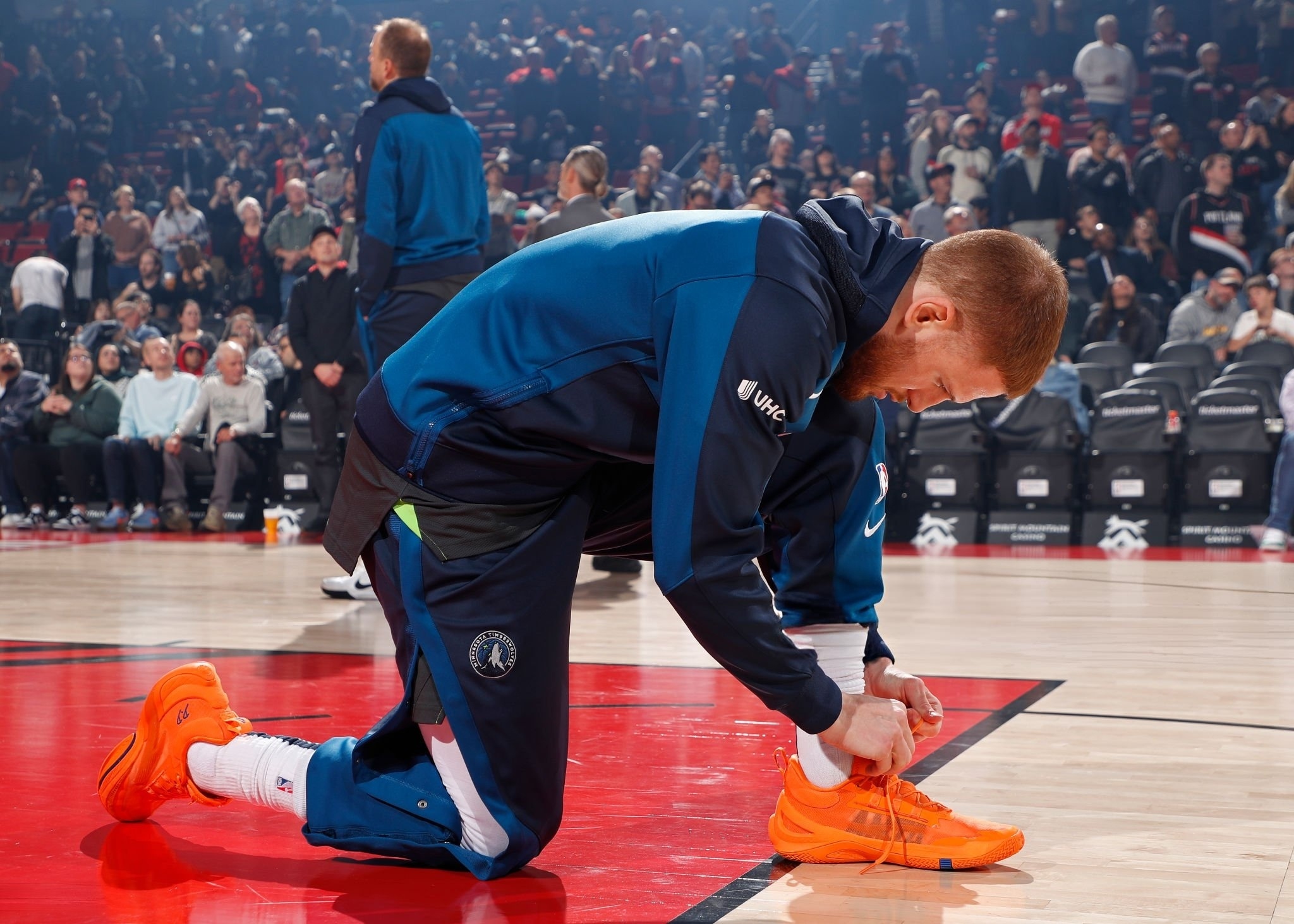 SNEAKERS ON COURT  Donte DiVincenzo & AN