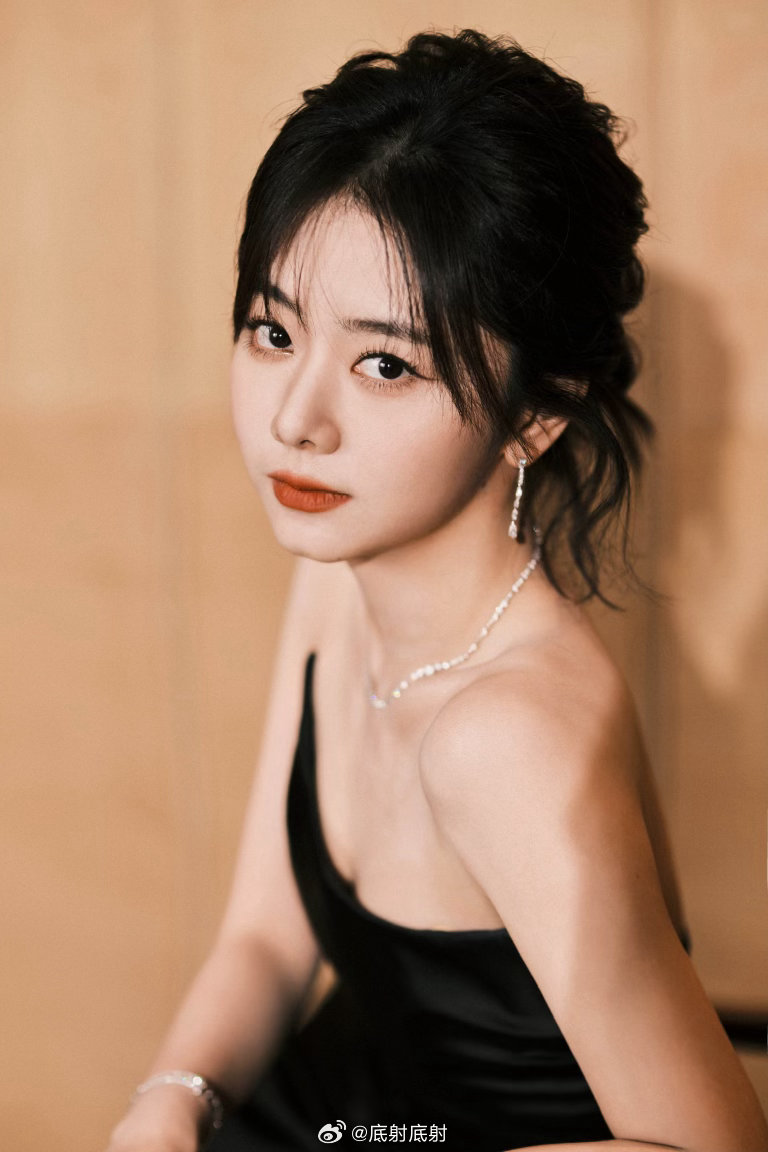 谭松韵最极品的一套，真的