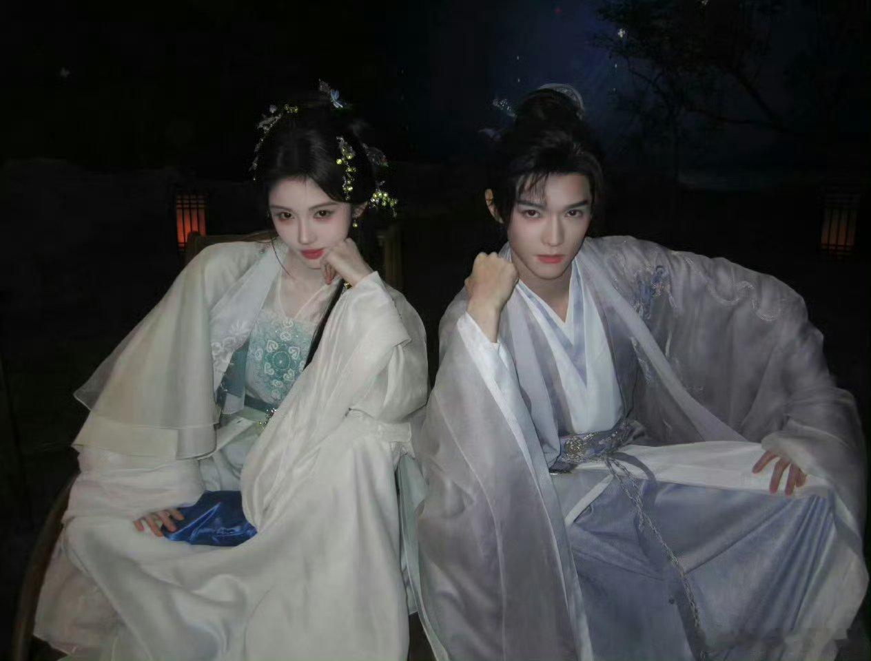 阿黛合照合集 这个鞠婧祎好喜欢和别人合照哇