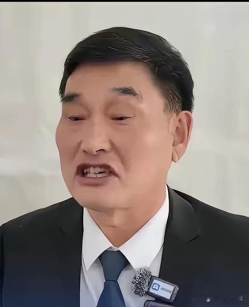 我怀疑过朱之文没文化
也怀疑过朱之文忘本
但让我没想到的是，57岁的他居然是个工