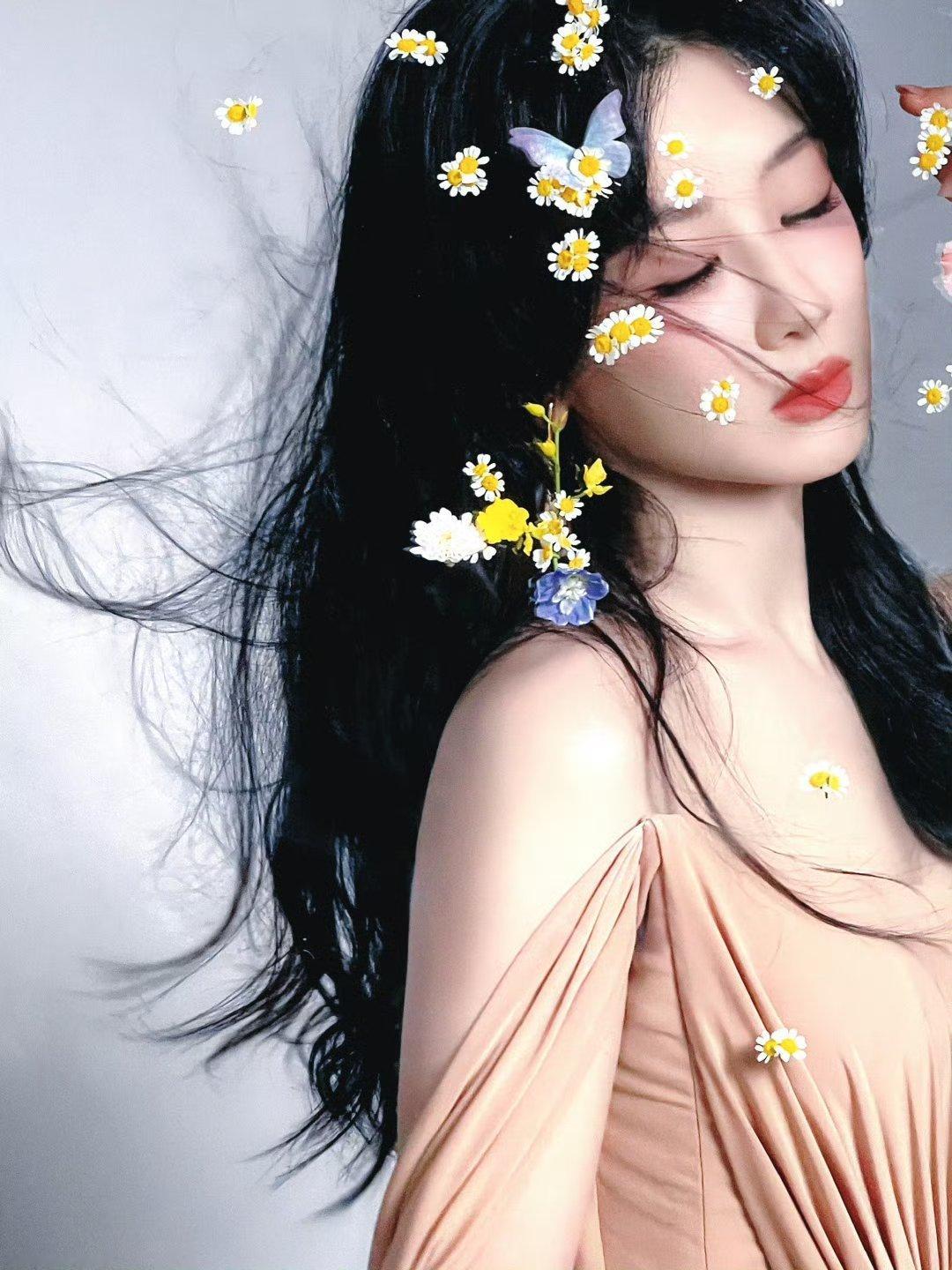 #杨紫 花仙子#｜#杨紫直播#美貌鲨人 今晚的花仙紫可以随意掠夺我的心娇艳欲滴！