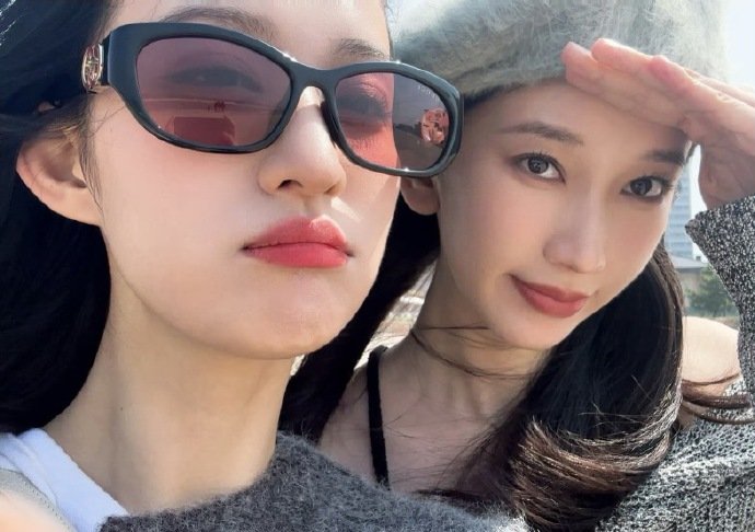 王楚然刘令姿明月录同框王楚然的灵动 + 刘令姿的英气，《明月录》这组合我直接锁死