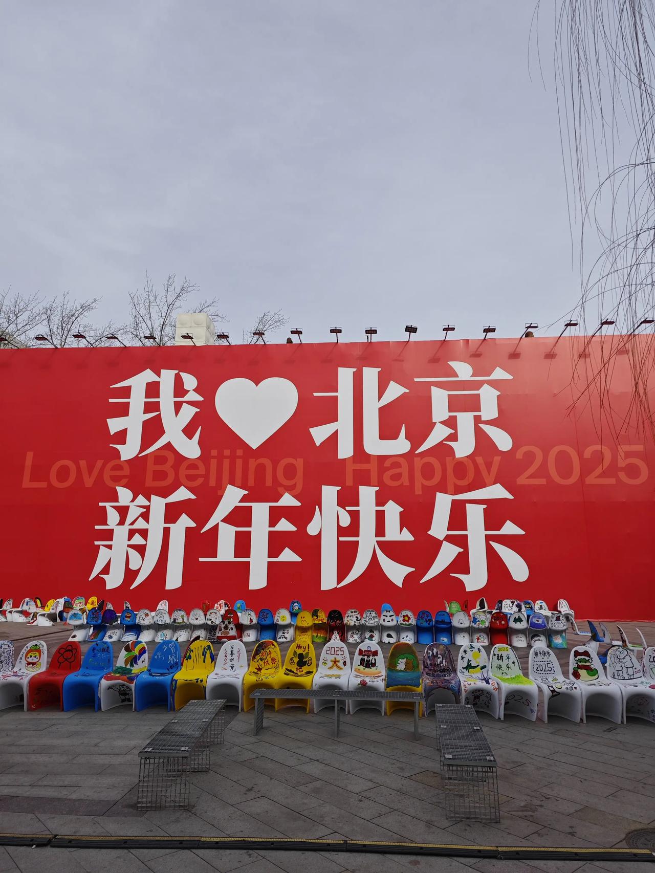 阅读，是普通人的救赎。
如今这个互联网时代，会表达的人很多，会倾听的人却很少，所