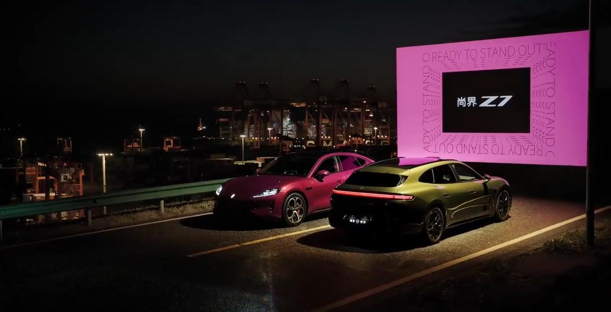 看到这支视频想起前些天在青藏高原从类乌齐开往那曲的长途中征服山路的驾驶体验了，当