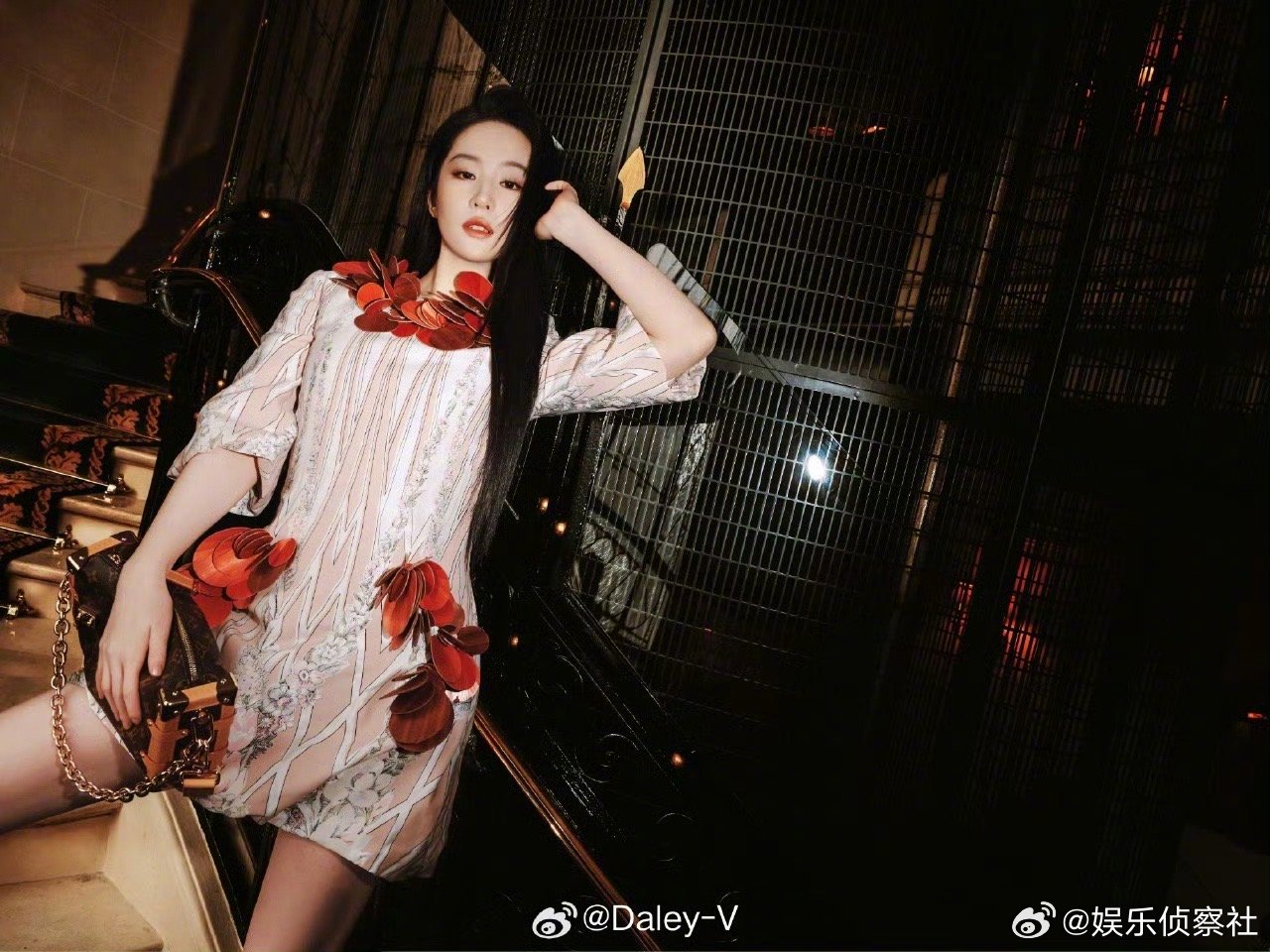 神仙姐姐刘亦菲还是那么好看～ 