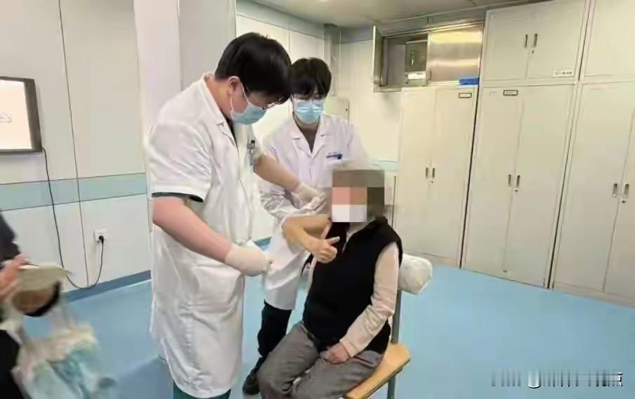 官媒的报道和我想的一样，真的，一点没有瞎掰！
前天一大早，外孙女高兴的说，姥爷看