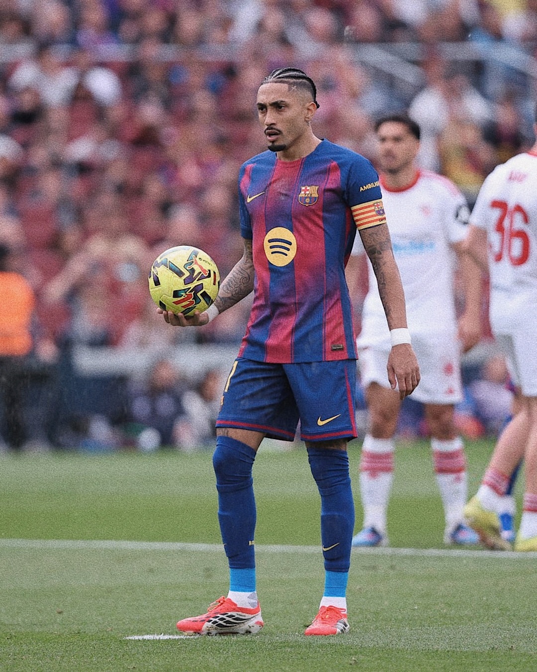 Raphinha with the hattrick 🧊 // 📸拉菲尼亚帽