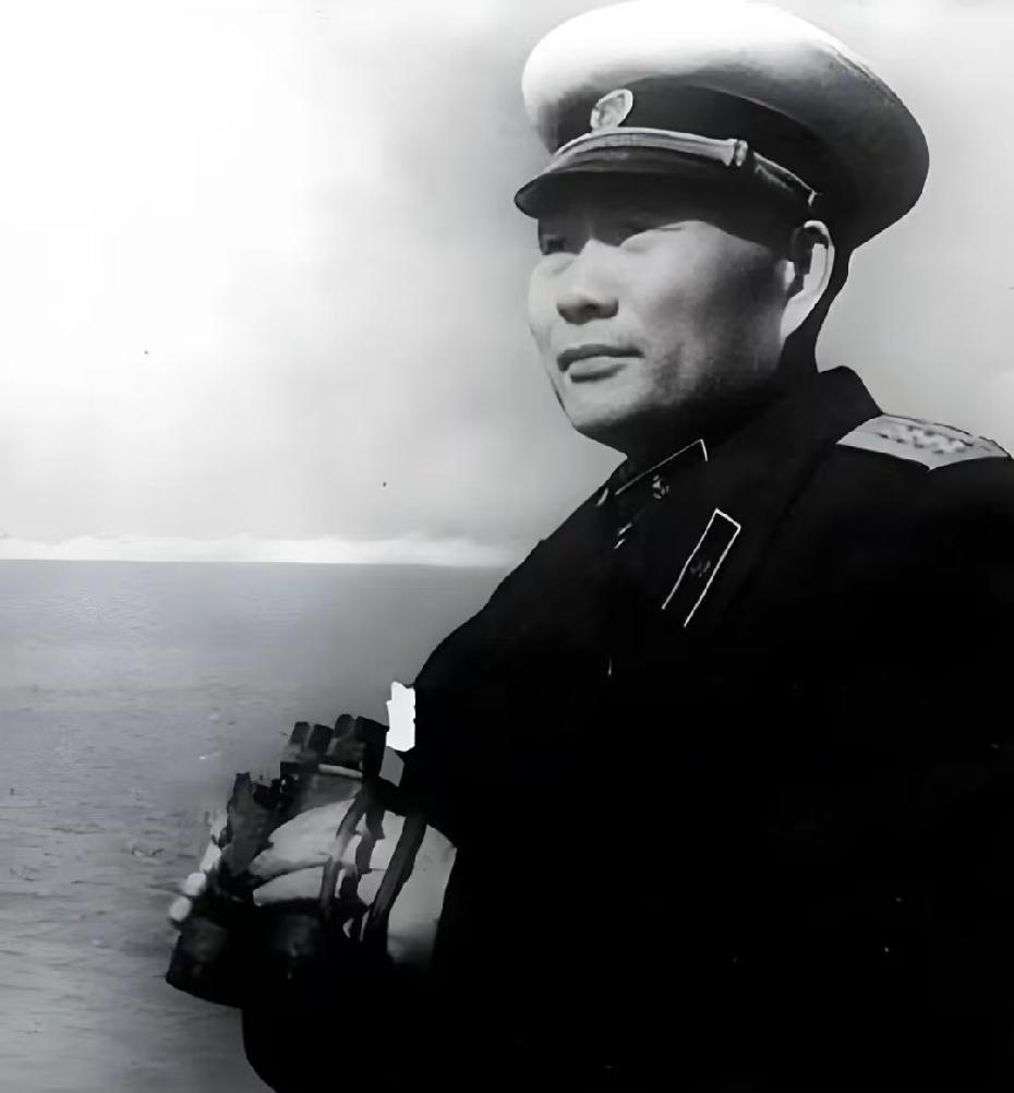 很多人只见过山东舰、辽宁舰、福建舰驰骋大洋的高光，却很少有人知道，咱们航母事业的