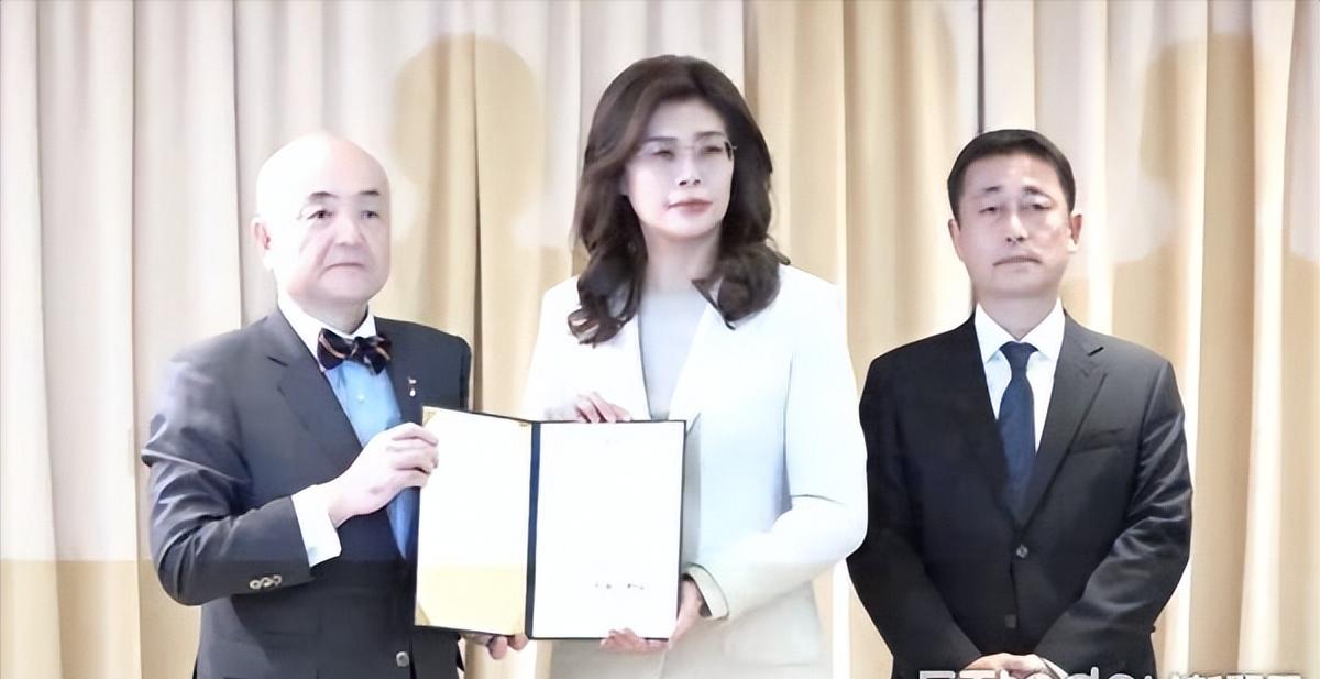 郑丽文向日本灾区捐款100万元赈灾，日本驻台代表称“患难见真情”
日本熊本28日