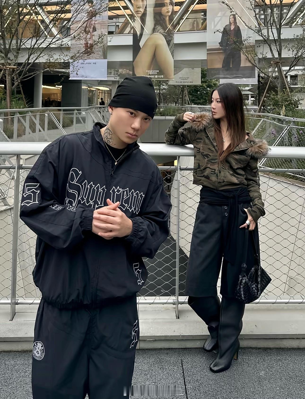 拿范！AnsrJ晒出新造型，又来秀恩爱啦！AnsrJ