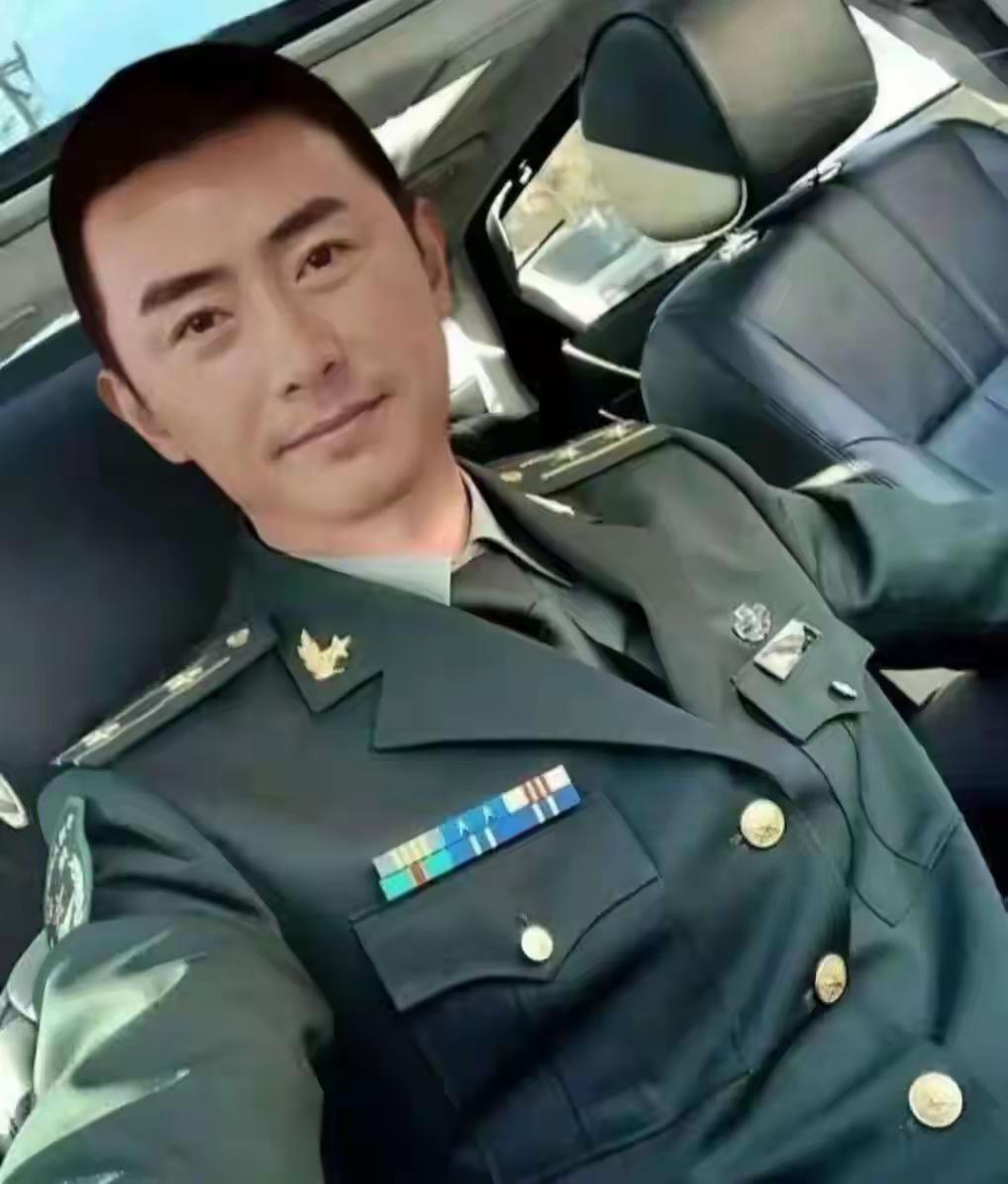 一个冒牌假少校，盗用演员赵某的头像骗走了海南张女士8万块，基本上套路都是一样的，