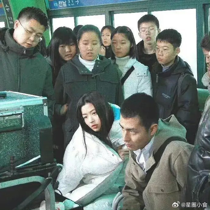 明星与路人果然还是有很大差别的，这个对比真的太真实了！ ​​​