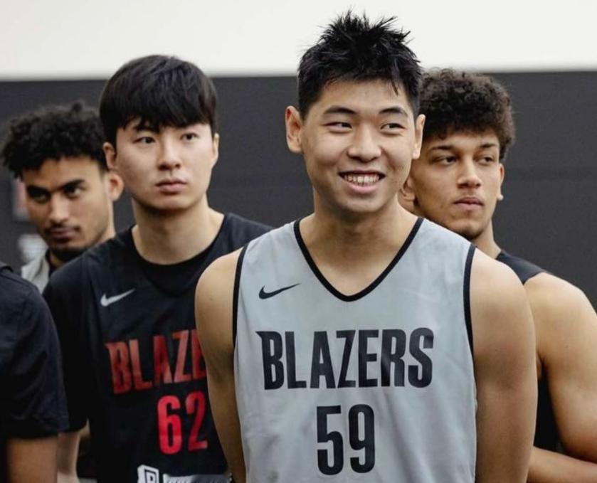 崔永熙受伤原因曝光！
中国男篮球员崔永熙，为何才加盟NBA球队没打几场比赛，就导