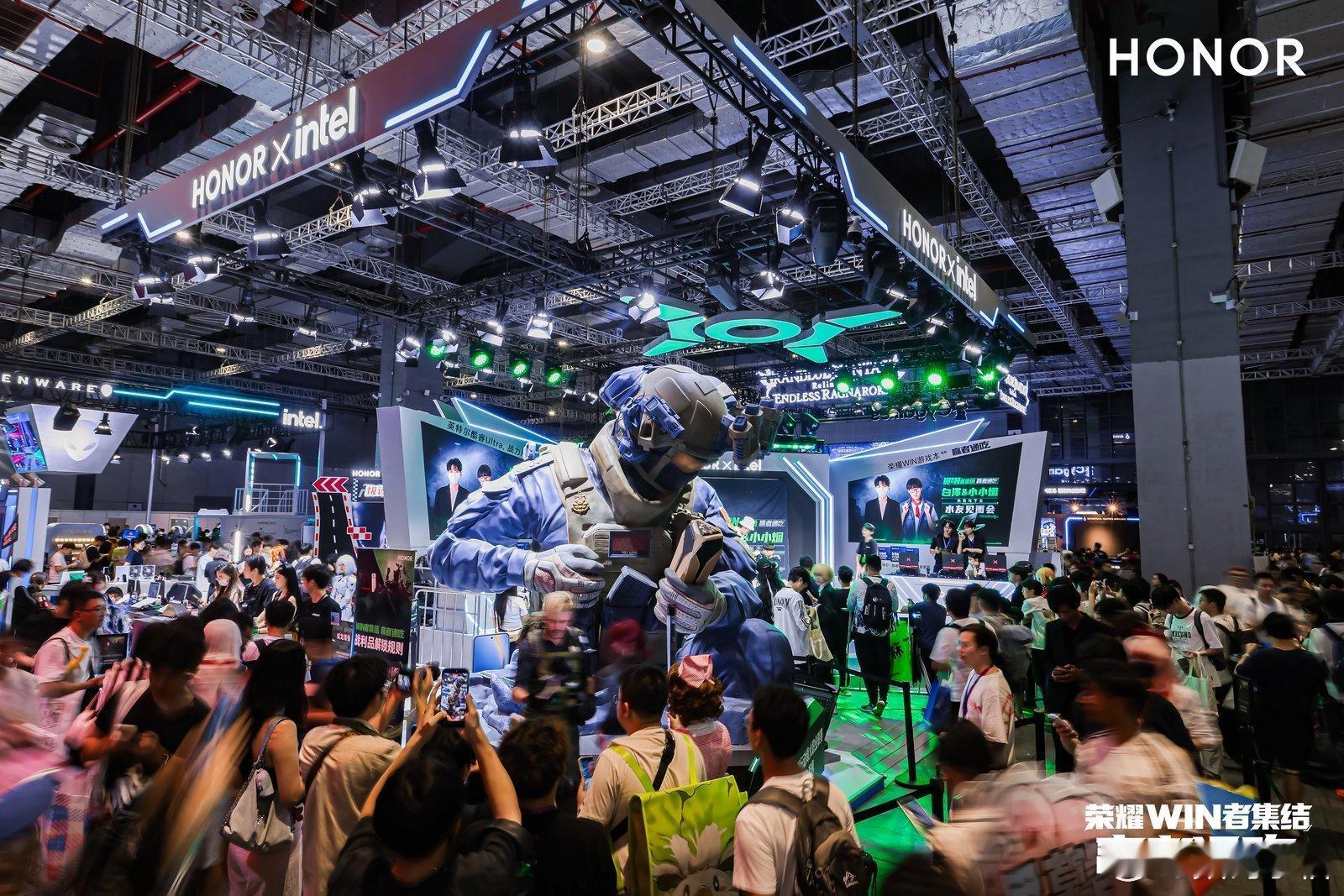 2026 BW展会荣耀上新两款联名好物！三角洲联名游戏本限量开卖，补贴13099