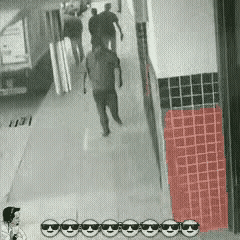 我都不知道俩个人会无缘无故的打起来，是不是老冤家？