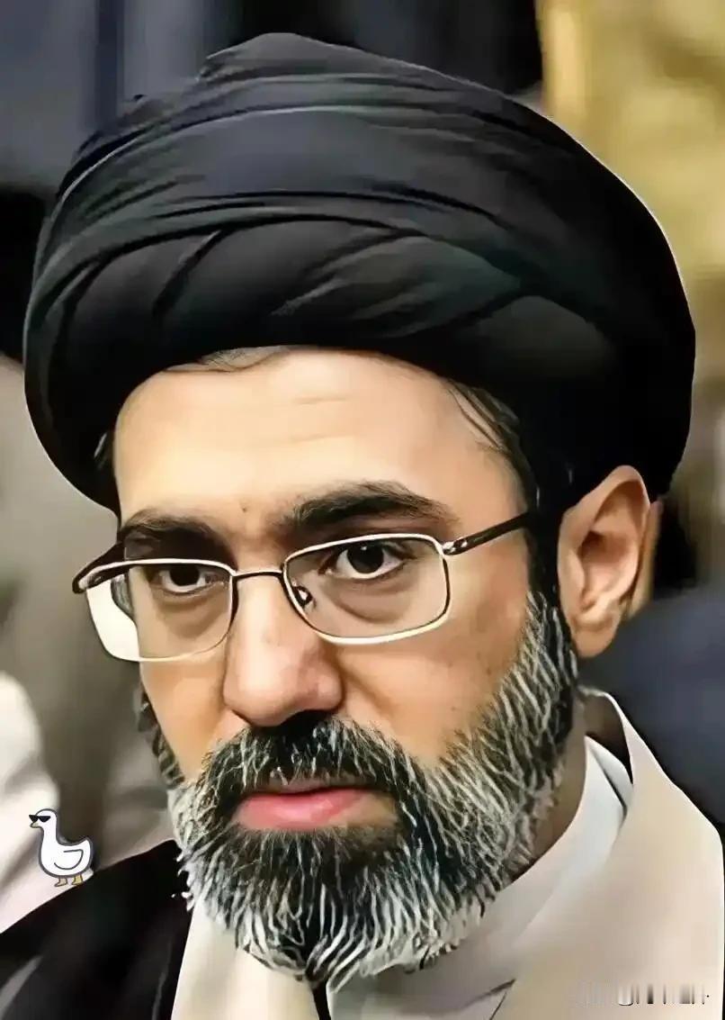 4月30日，伊朗最高领袖穆杰塔巴硬气发声：9000万伊朗人把核武、导弹、纳米技术