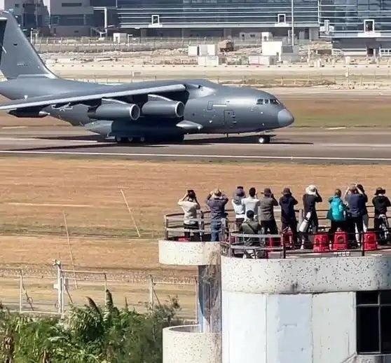 《国产大飞机运油-20》播放量：170万
点赞量：2万网页链接