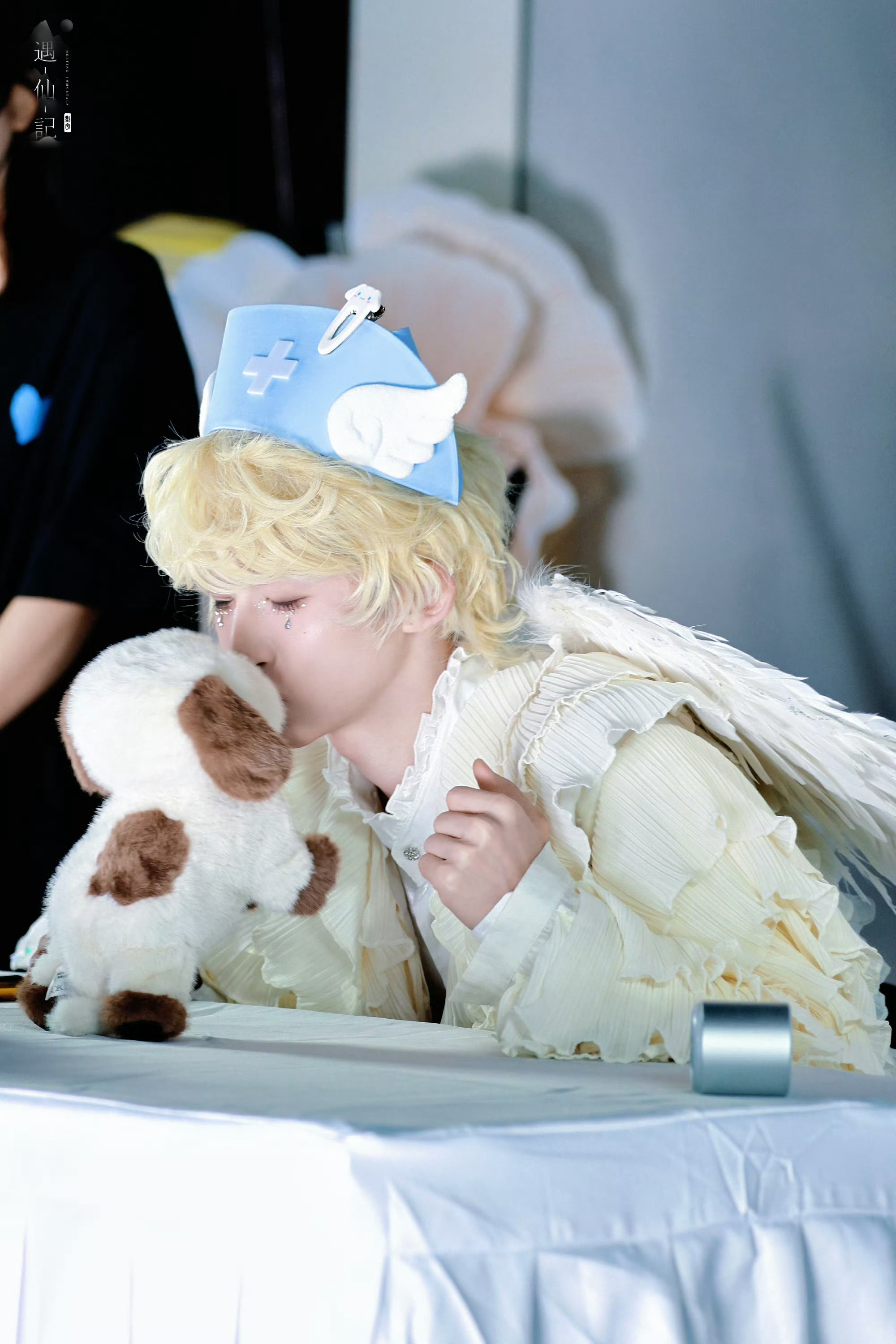 仙子刘宇！！！这个浅金发色好漂酿啊！！！什么造型都很适配呢[打call] ​​​