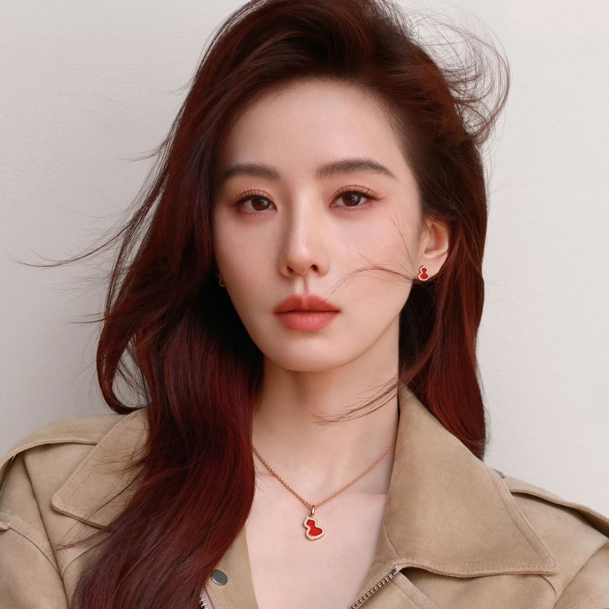 微博多封面图 封面图可以上传 9 张图片啦！太棒了，美美哒图片终于可以一起展示啦