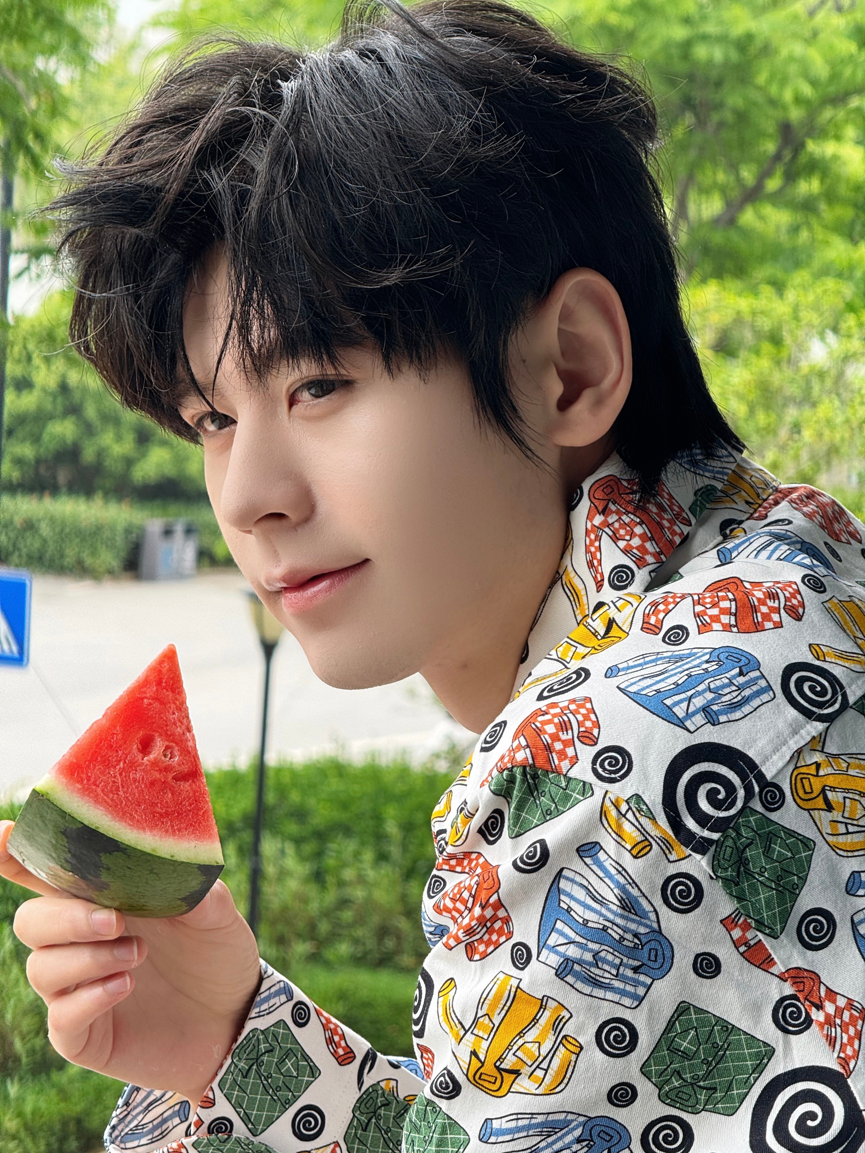 多来怼脸🤩🥰🥰🥰少年 