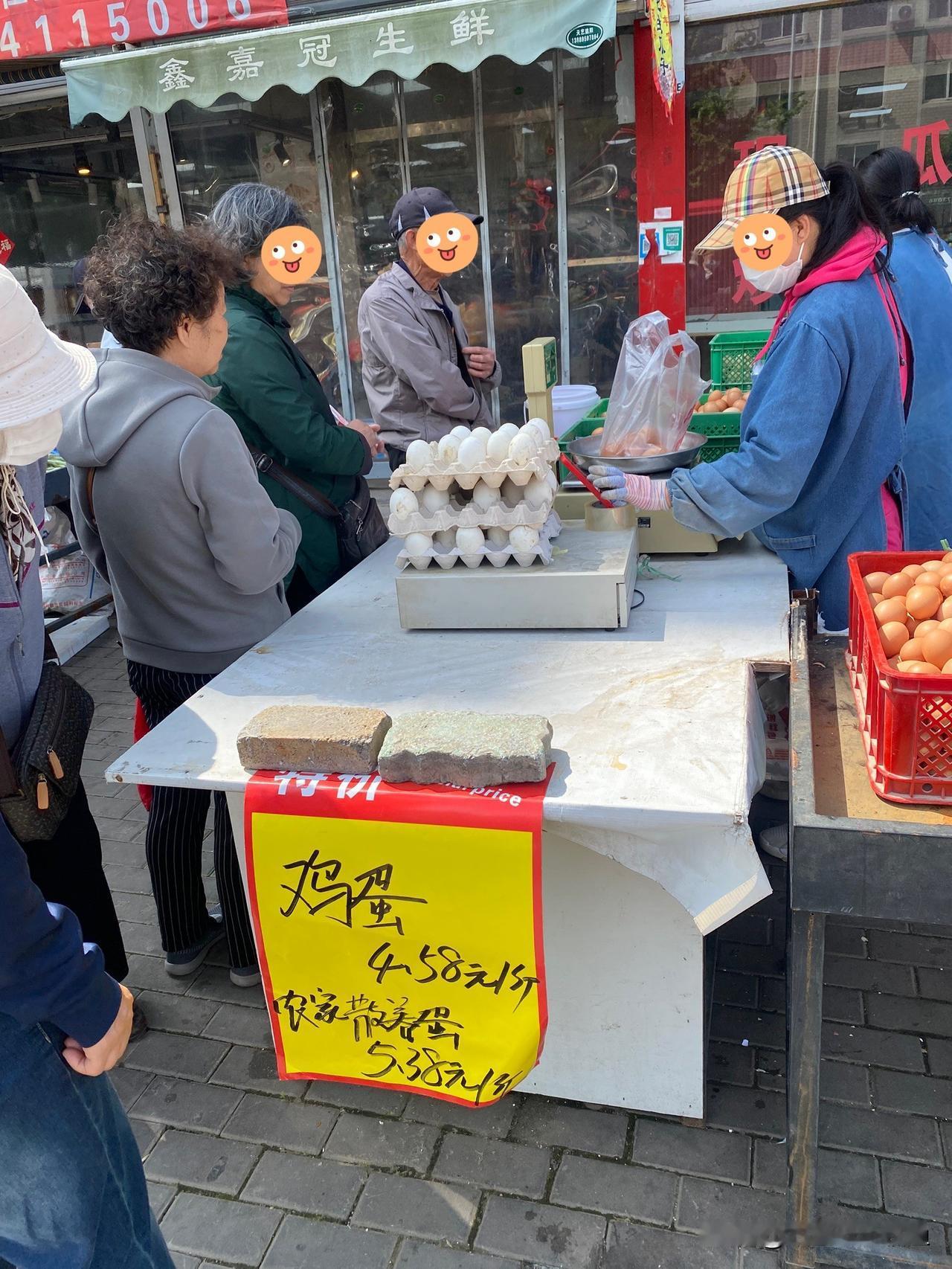 大家都说近日鸡蛋涨价了，我去市场上逛了一圈～果然是
    前天上午，我在大连南