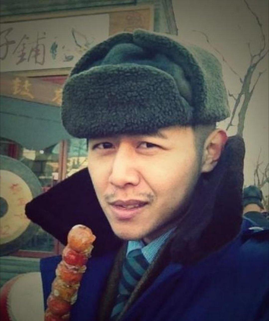 看到大冰特意叮嘱团队注意休息，心里挺暖的。现在大家都太拼了，总以为熬一熬就过去了