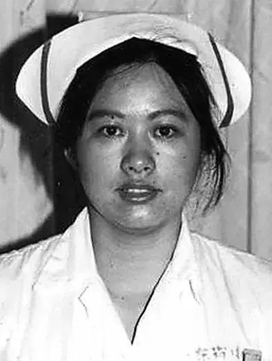 叶欣，1956年7月9日出生于广东徐闻，中国医务人员。2003年3月25日凌晨，