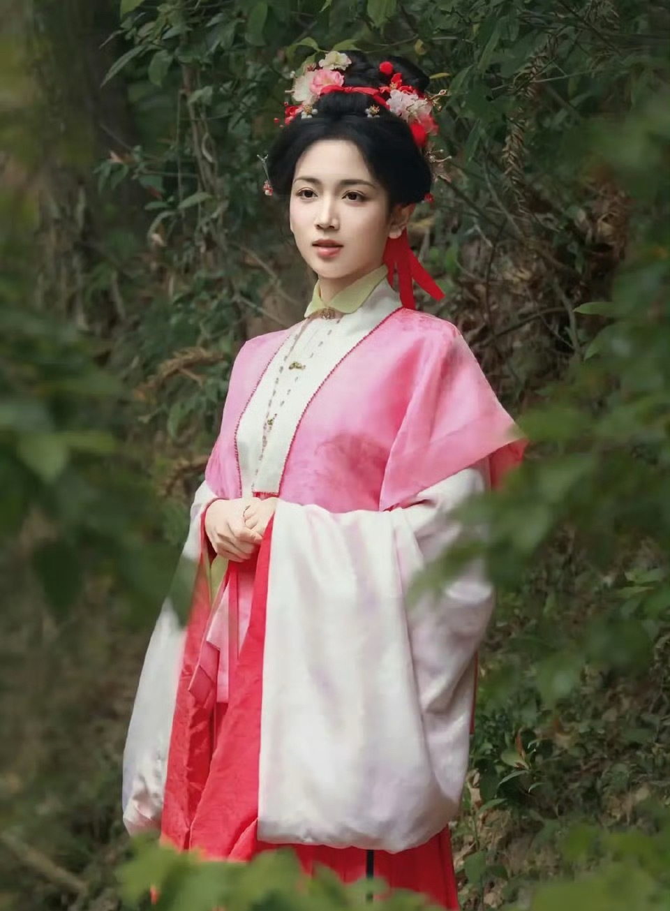 现在好多剧一开拍就有路透，你们猜猜是为什么？代露娃宝珠