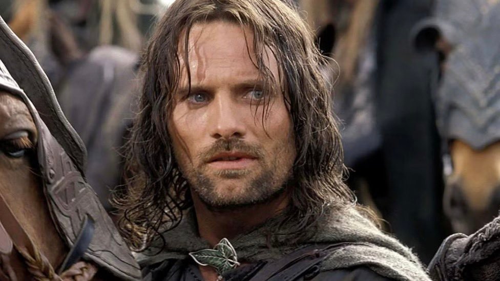 据传，利奥·伍德尔（《白莲花度假村》第二季）将接替维戈·莫滕森，在《指环王：追捕