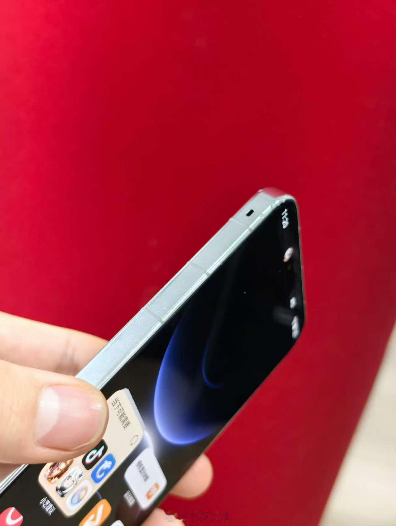 开售不到2个月单品激活量就破百万，还被称作“华为史上最强标准版”，这热度和销量直