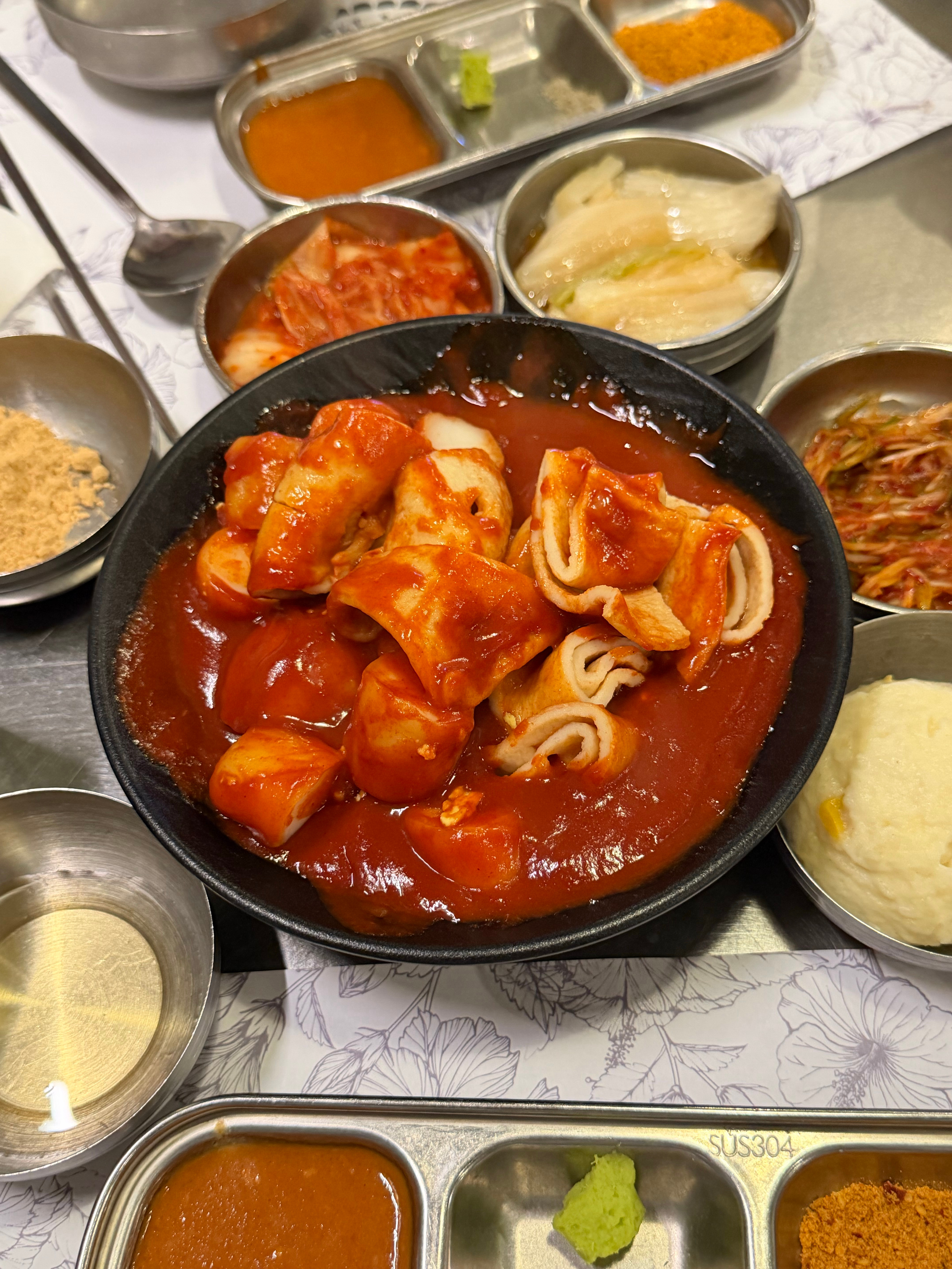 0000 深夜诱惑美食 今天吃了韩料星空征途夜空从未因乌云失去星光，跋涉者永不被