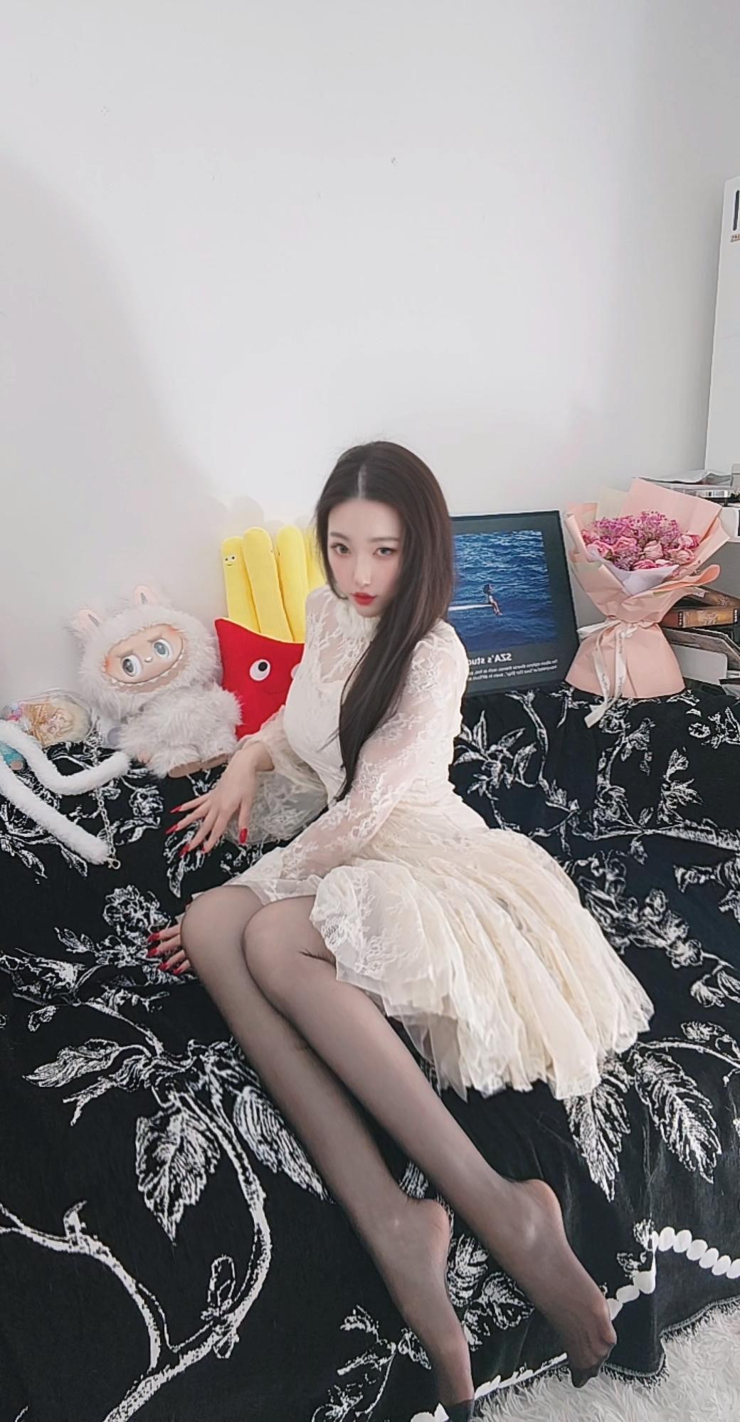 不要听他们乱说💬。,  ,  