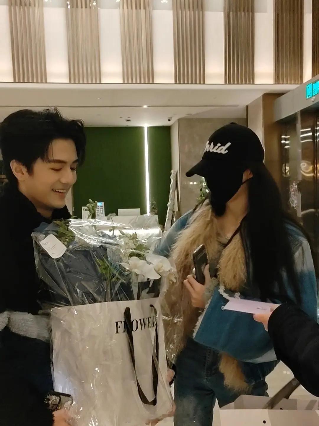 毓言cp新图🈶️美美的！好贴心！[抓狂][舔屏][舔屏][舔屏]||毓言cp|