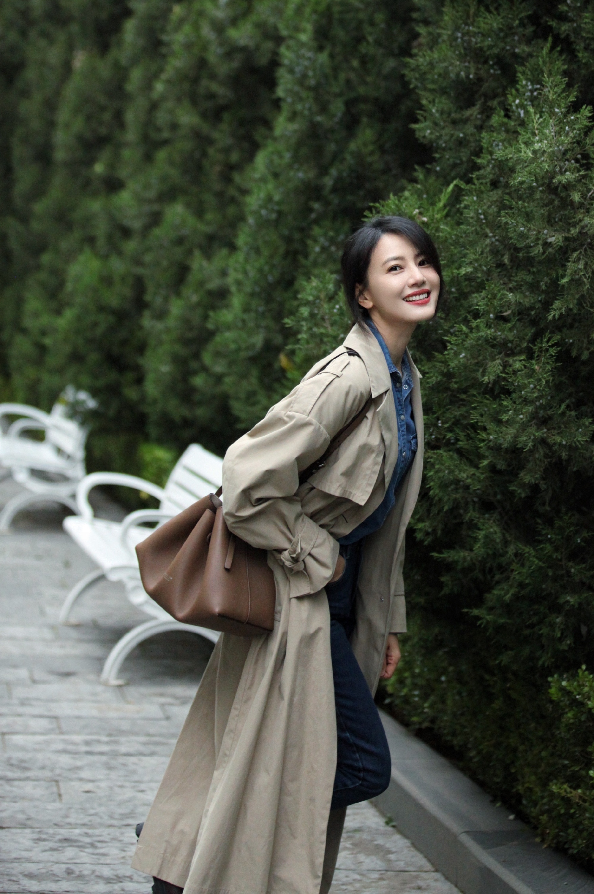 谁还没为“伪需求电子产品”交过智商税啊。高圆圆 跟风下单Kindle，结果买来就