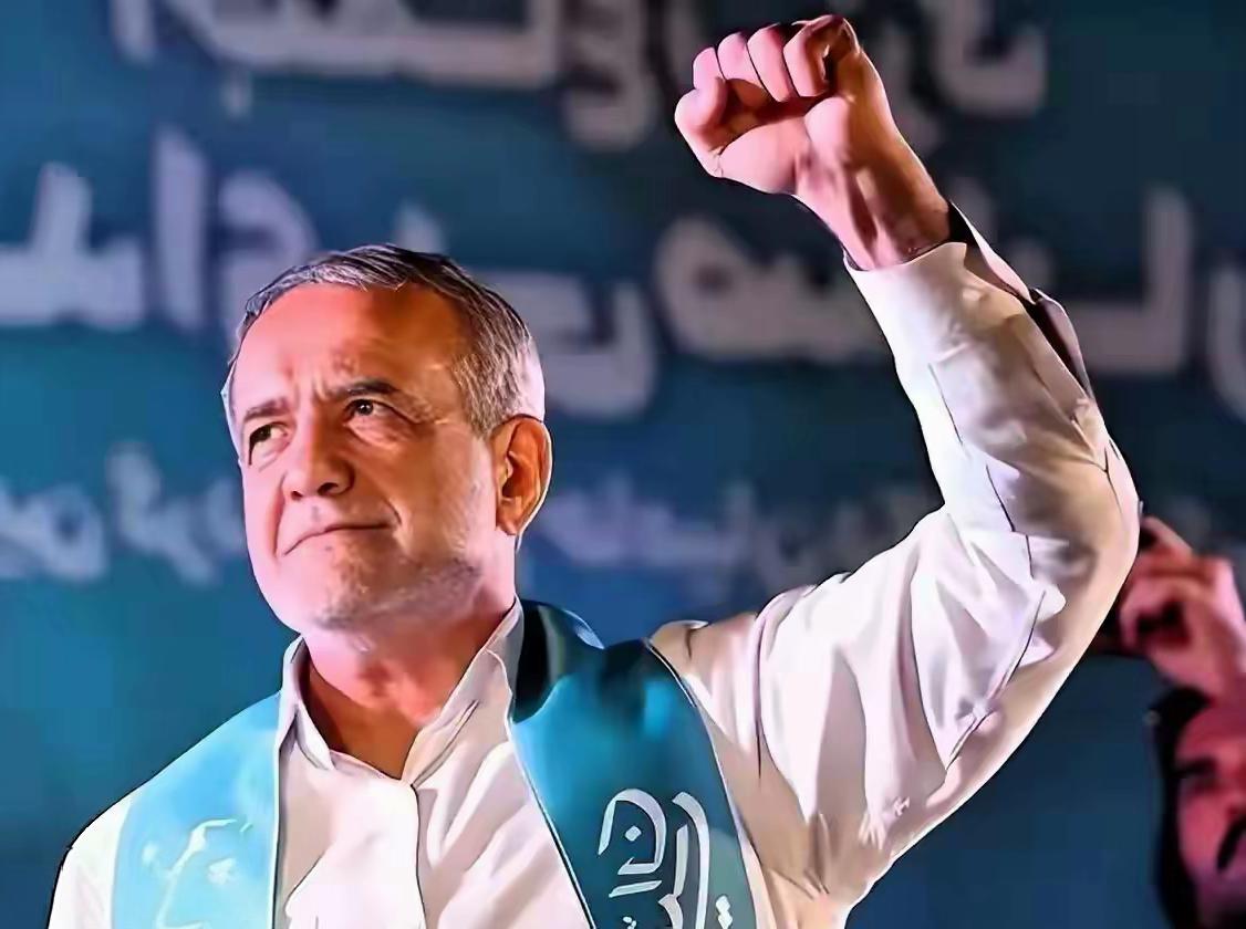 伊朗总统最新表态震动全球！
美国信誉彻底破产，中东棋局迎来惊天变数
4月17日，