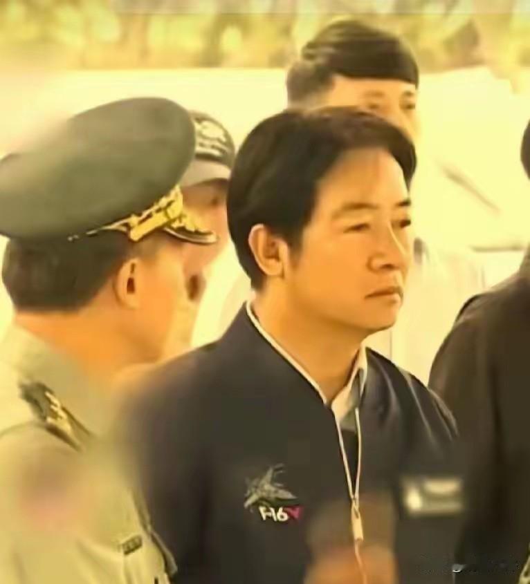 大陆对台军改称呼了。

这一改，直接给台军定了性，看着真解气。

以前我们叫台军