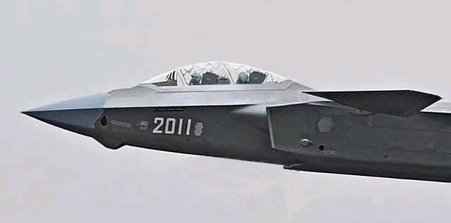 南海反制王牌！歼-20S官宣对海精确打击，美军航母好日子到头了
 
中国航空工业