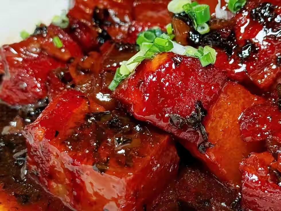 外卖中最常见的10道预制菜，成本低、出菜快，很多人经常吃

1、红烧肉
2、台式