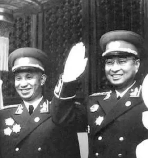 1958年，陈赓大将进京开会，有人大放厥词：“粟裕根本不会打仗！”，陈赓当即反驳