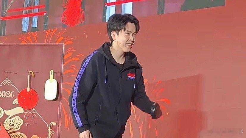 王楚钦邓亚萍过节的仪式感他们真的都好厉害 