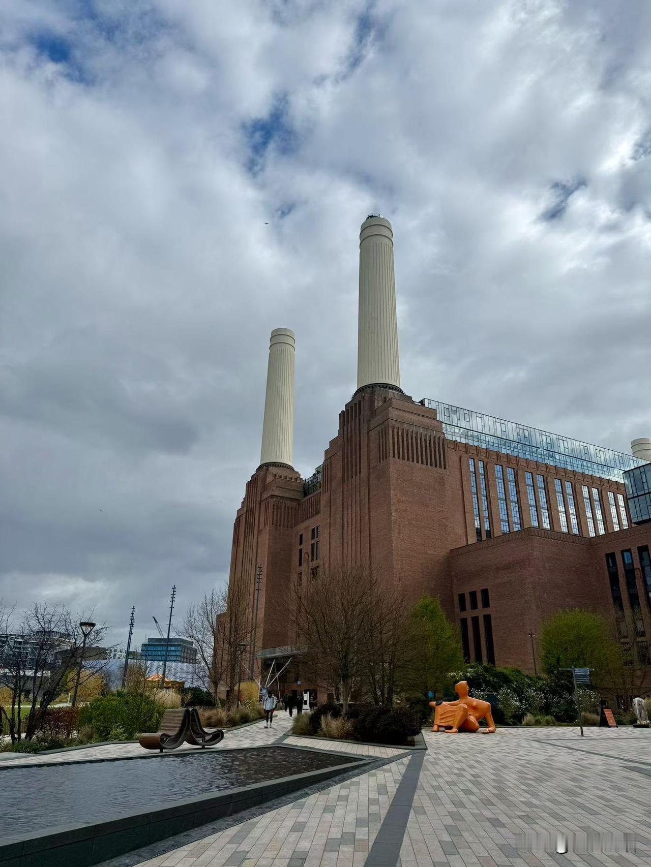 Battersea Power Station｜伦敦巴特西焕然一新。
1930s