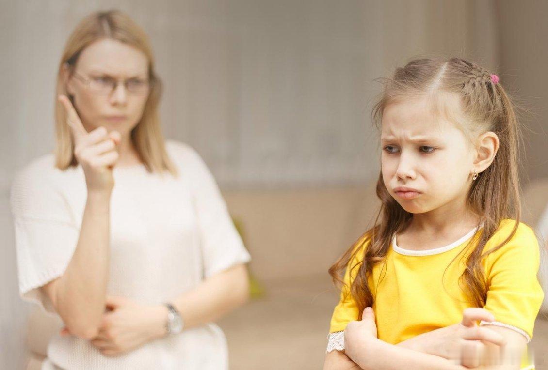 哎，现在的孩子真是越来越难管了！我家那小子，天天跟我对着干，说什么都不听。每天都