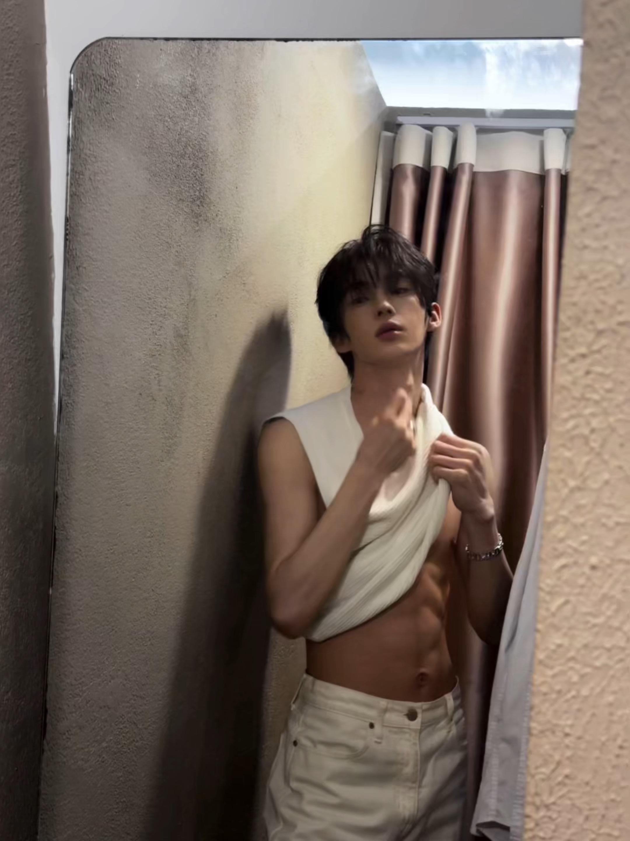 每天我就这样懵懵的醒来然后萌萌的对这个世界问一句怎么啦 这就是我的日常