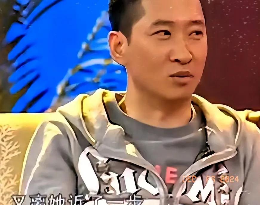 周杰未发声悼念琼瑶，背后原因引人深思

在娱乐圈这个复杂多变的世界里，明星们的一