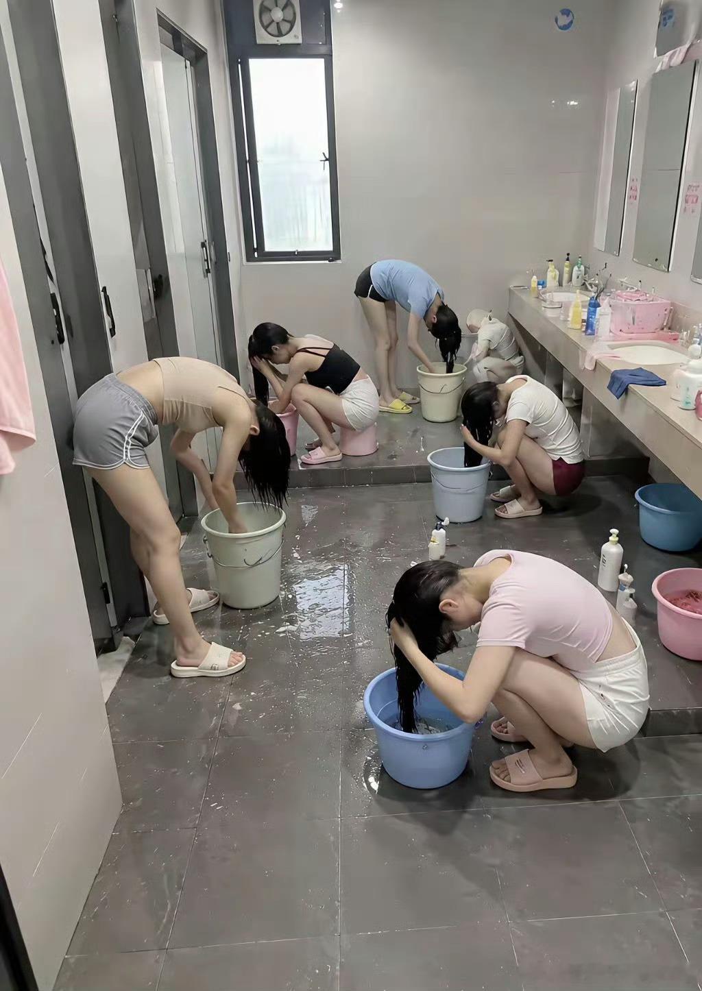 真有这样的宿舍吗？为啥不单独租一个呢？ 