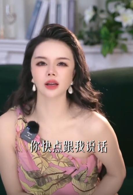 真有女人信她这套？竟然还花高价钱上课。说白了男人是喜新厌旧，一万个技巧方法不如换